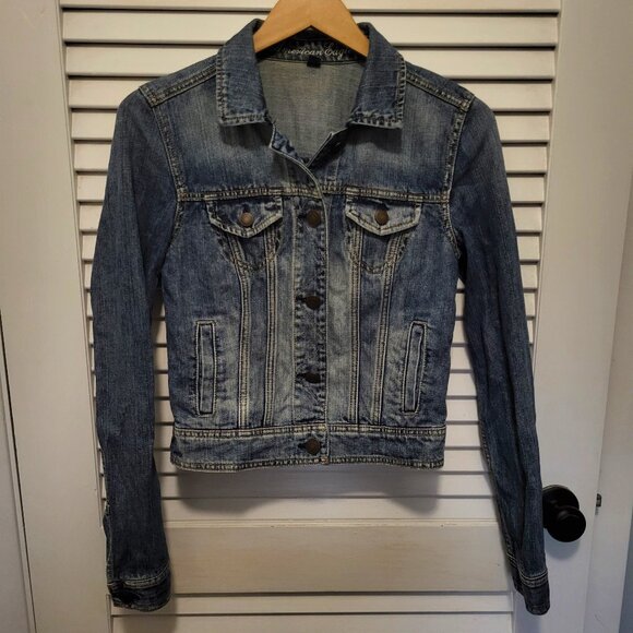 American Eagle Outfitters Women's Denim Jean Jacket size Medium - Picture 1 of 6